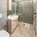 Penzion The Rock Con Bagno Privato Piacenza