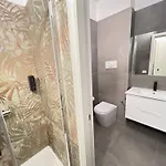 The Rock Con Bagno Privato 4*
