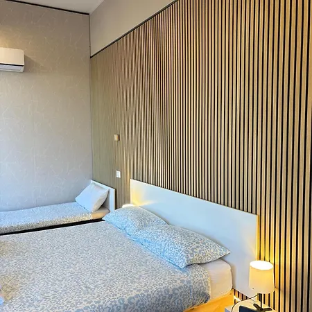 The Rock Con Bagno Privato Self Check In Affittacamere 4*