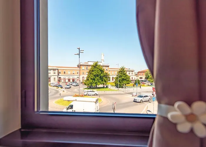 The Rock Con Bagno Privato Piacenza