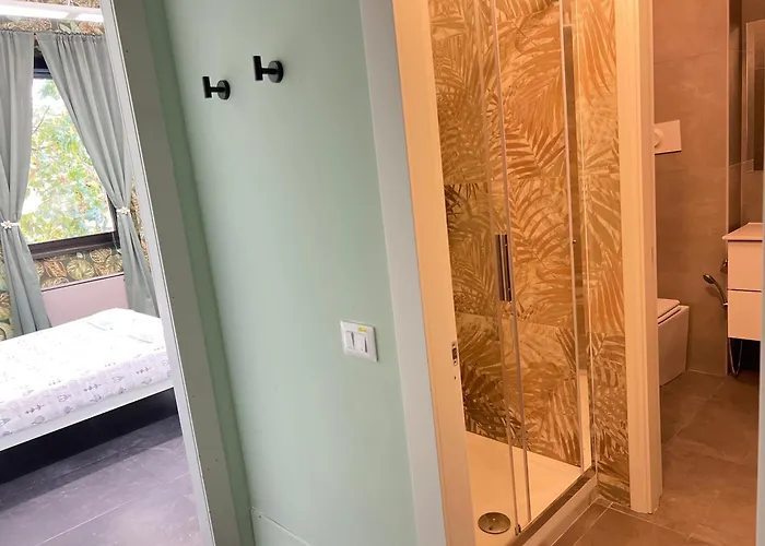 The Rock Con Bagno Privato 3* Piacenza